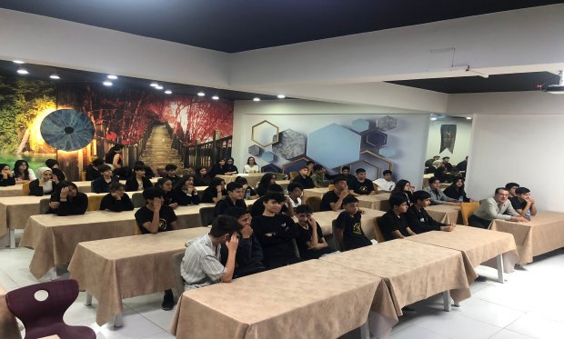 Pratik Yöntem Eğitim Kurumları’nda Kariyer Günleri (Dt. Davut AKSOY)